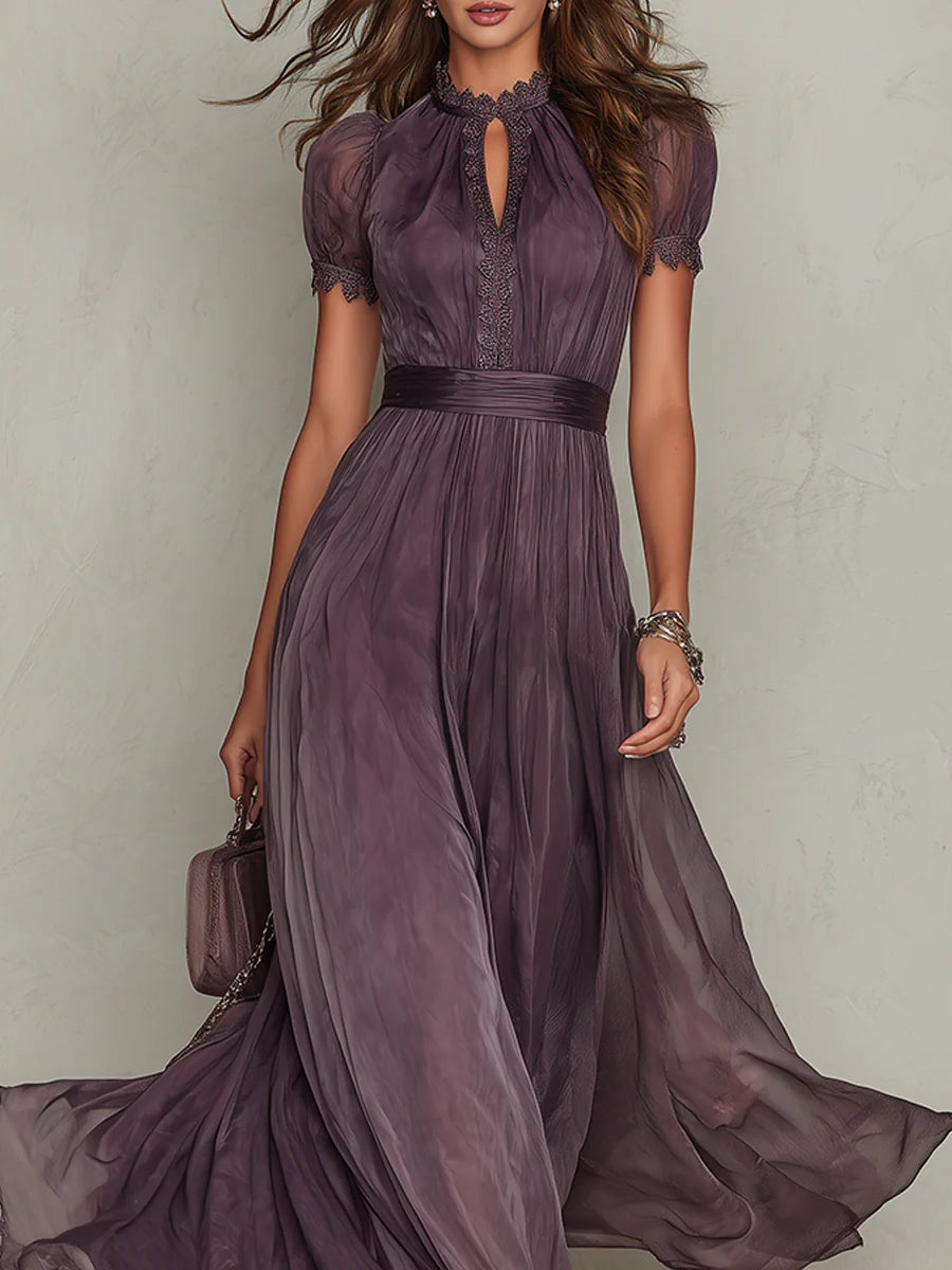 Flavia™ | Abito Lungo Viola in Chiffon con Scollo a Chiave e Pizzo