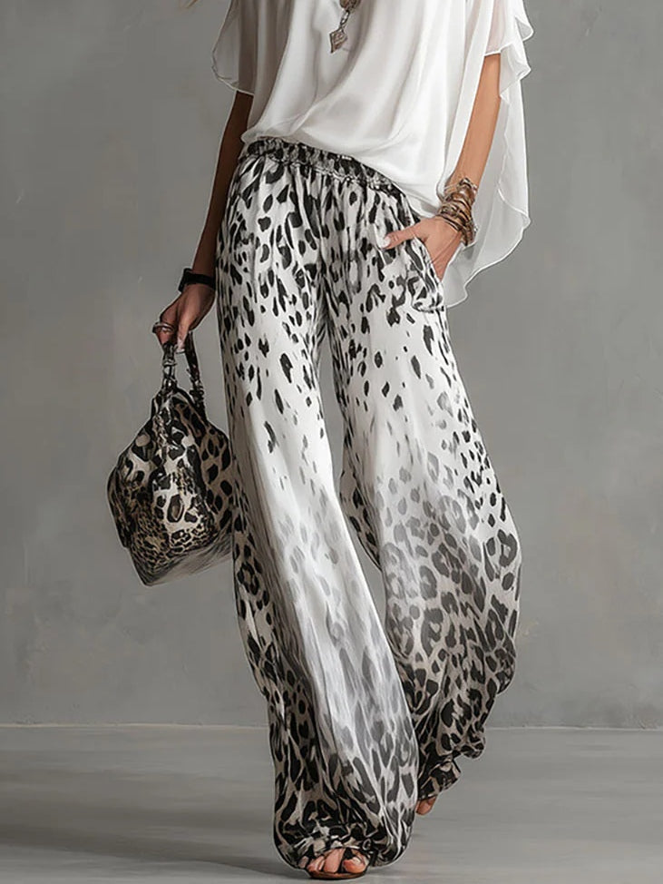 Chiara™ | Set T-Shirt Bianca e Pantaloni Leopardati in Chiffon