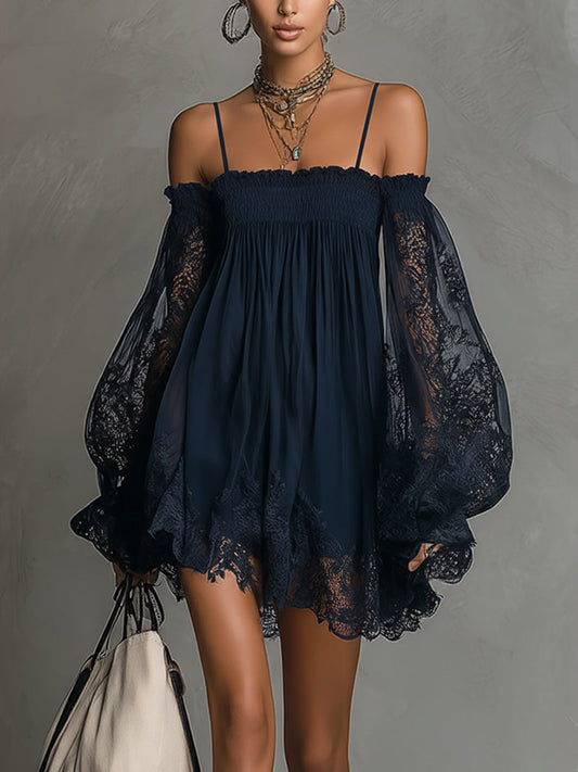 Noemi™ | Mini Abito in Chiffon Blu Navy con Spalle Scoperte e Pizzo